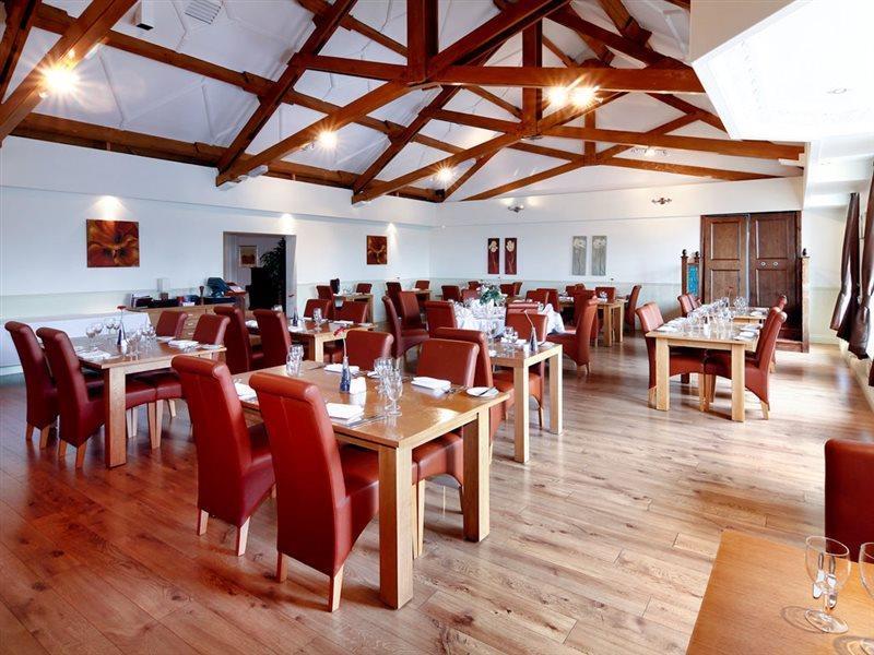 Mercure Swindon East Hotel And Spa ภายนอก รูปภาพ